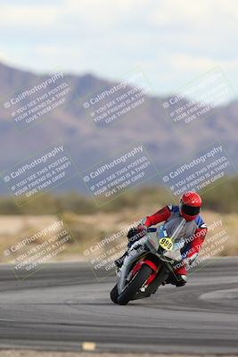 media/Nov-16-2025-Race Pace (Sun) [[8c5fa54630]]/Non Verified Riders (1st 20 Minutes)/5-Turn 15 (110pm)/